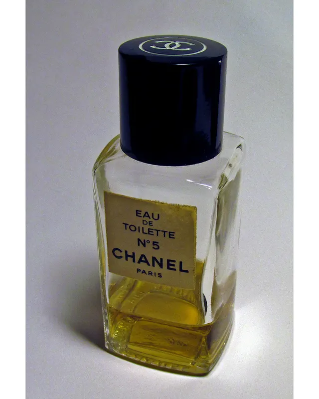 Chanel No. 5 – Chanel perfume bottle